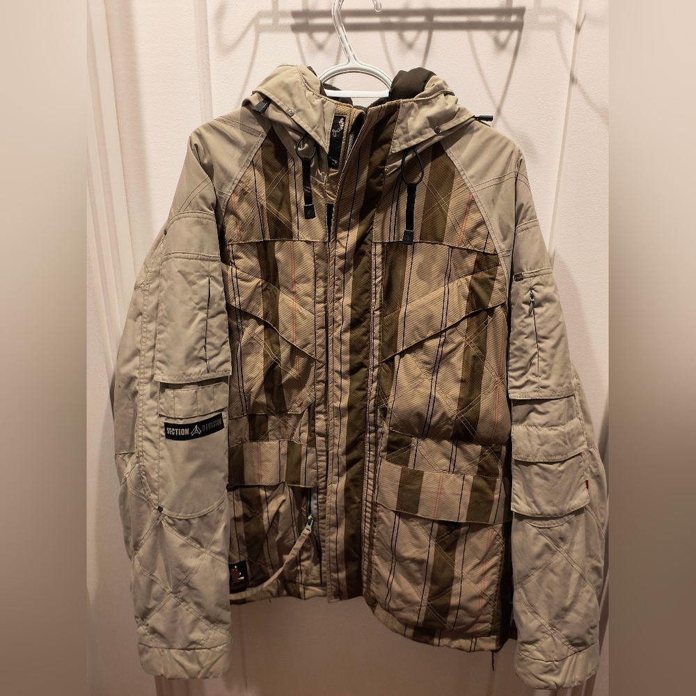 Section Division Men's Beige Winter Snowboard Jacket Y2K Vintage